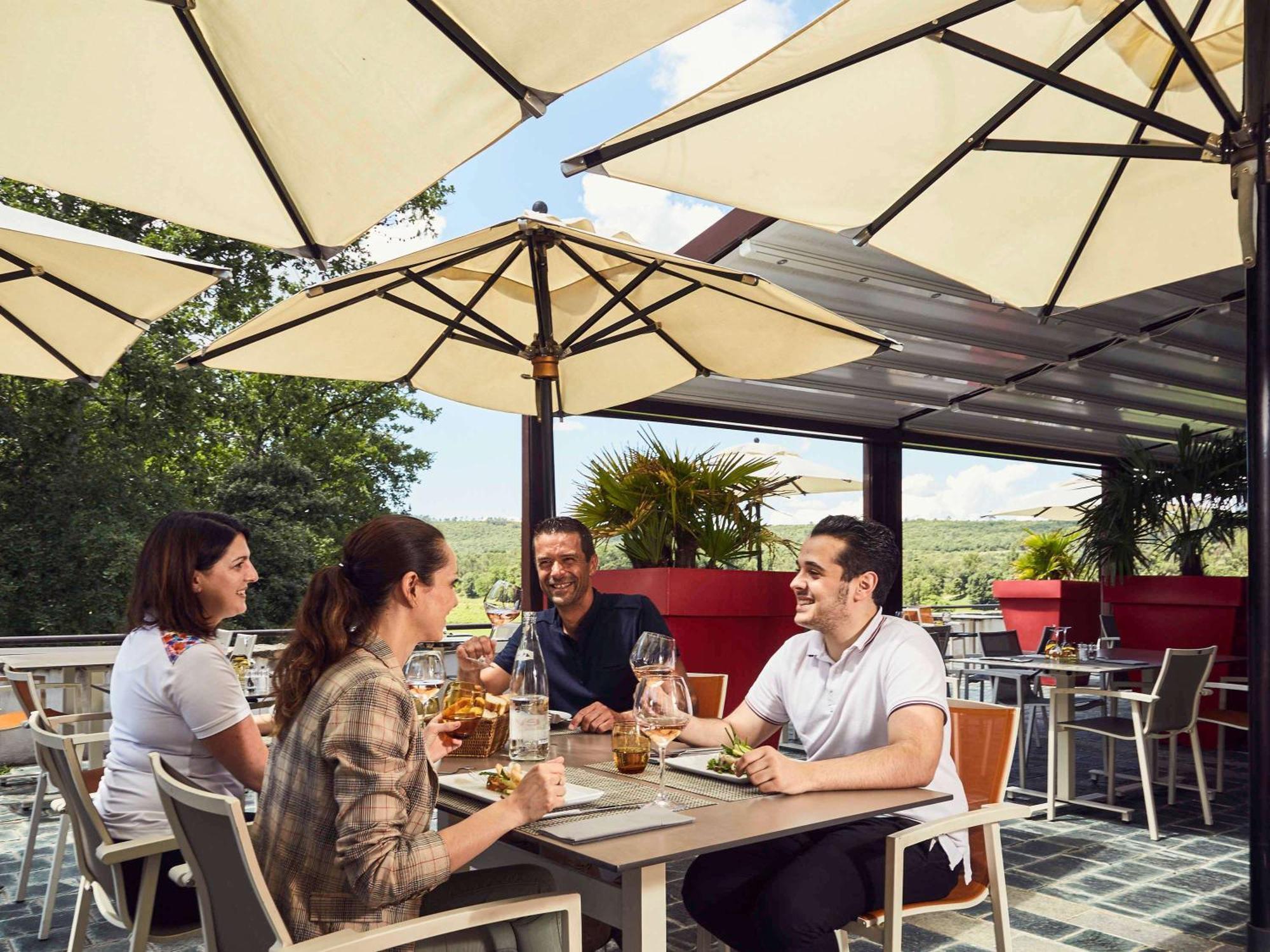Mercure Brignoles Golf De Barbaroux & Spa Zewnętrze zdjęcie