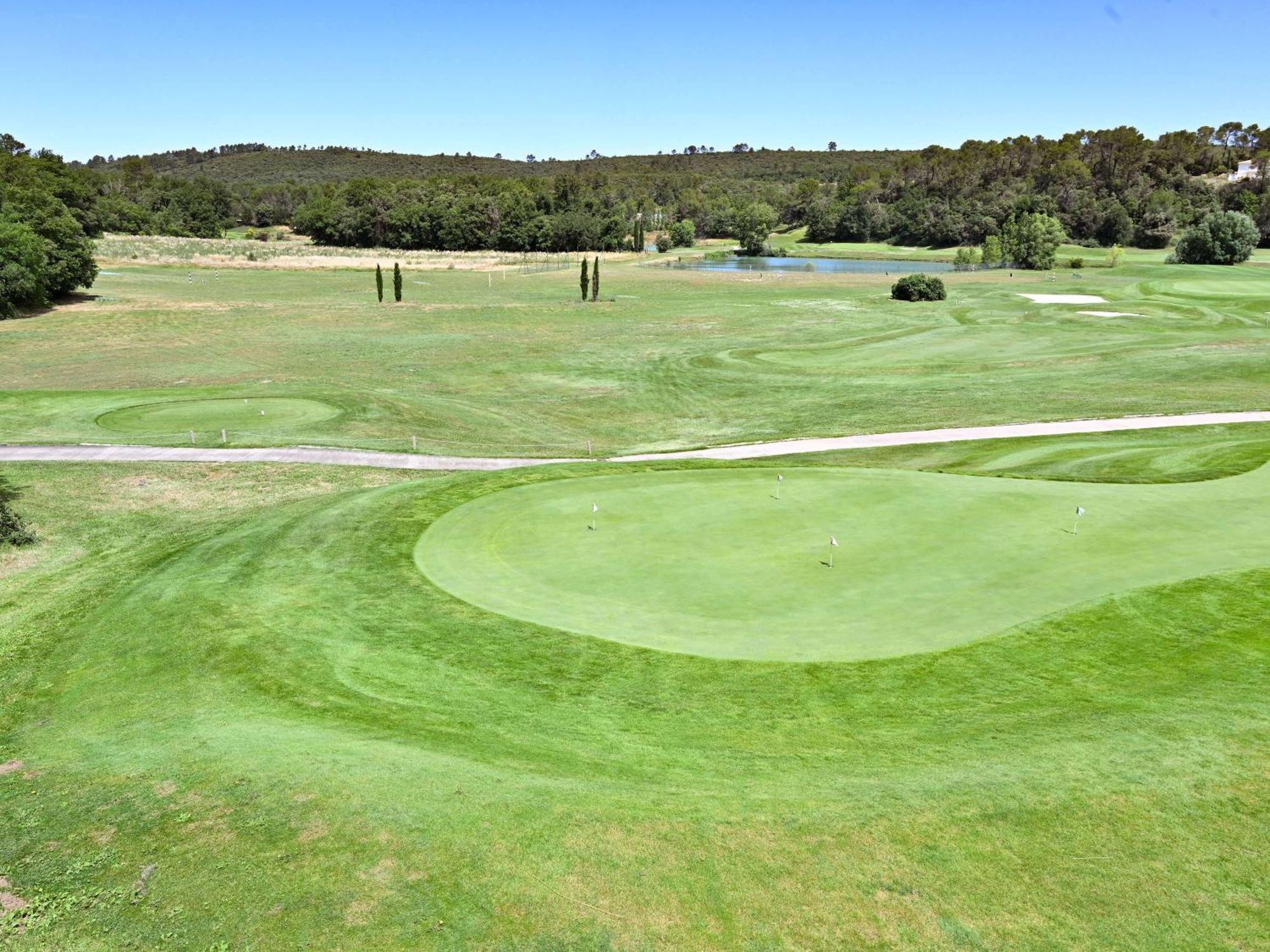 Mercure Brignoles Golf De Barbaroux & Spa Zewnętrze zdjęcie