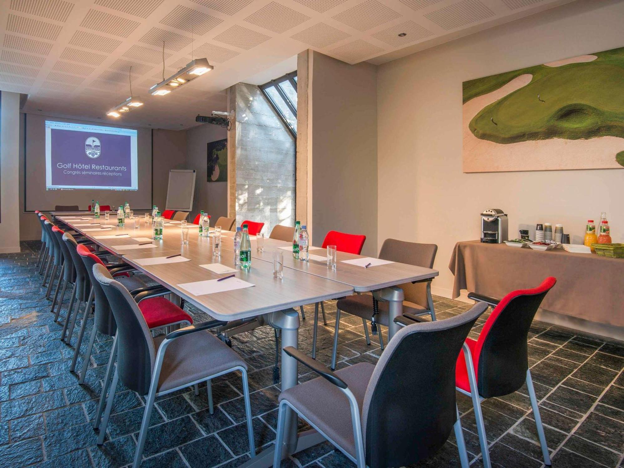 Mercure Brignoles Golf De Barbaroux & Spa Zewnętrze zdjęcie