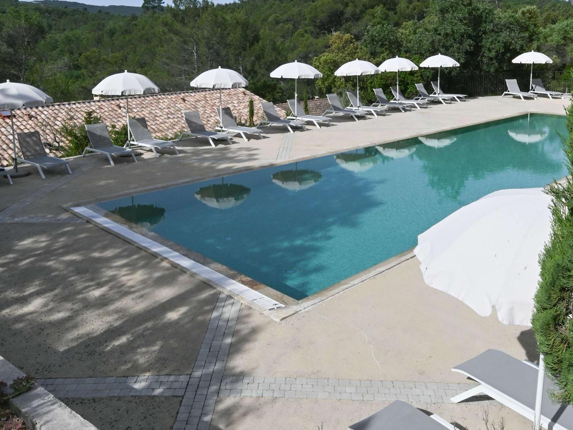 Mercure Brignoles Golf De Barbaroux & Spa Zewnętrze zdjęcie