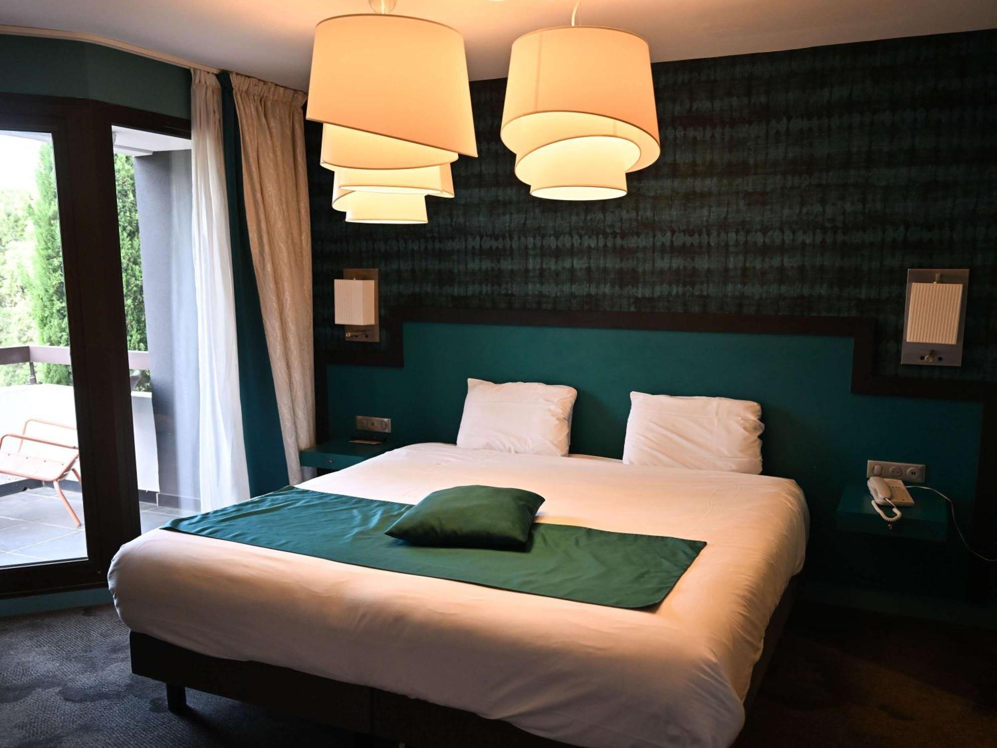 Mercure Brignoles Golf De Barbaroux & Spa Zewnętrze zdjęcie